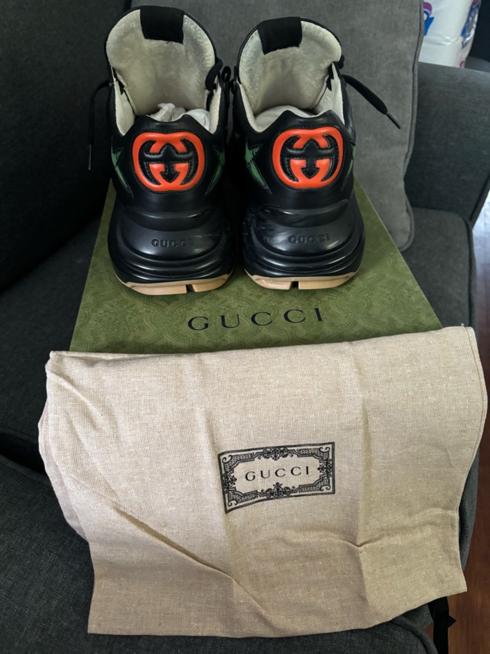 Gucci Black Leather Sneakers with Green Star Appliqués and Orange Heel Accents - Picture 11 of 12